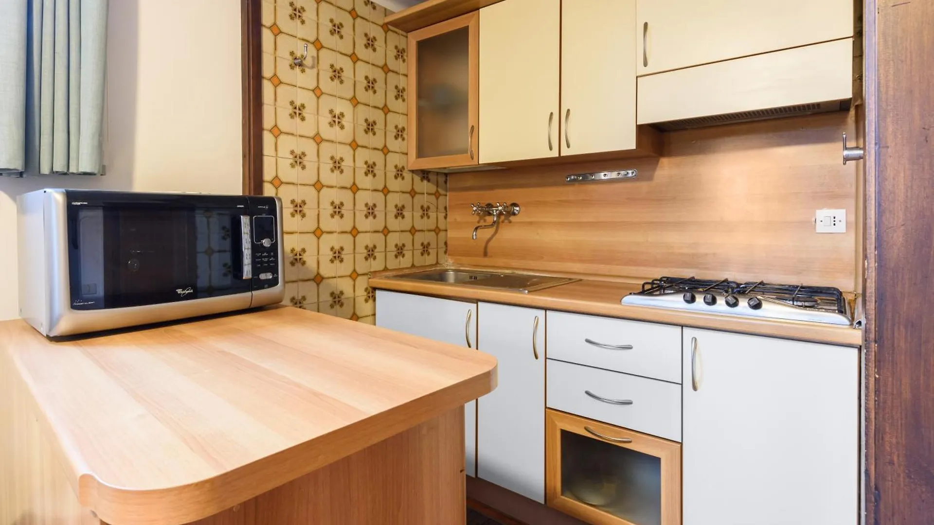 Classic Toscanella By Mmega Firenze 0*,  Italia